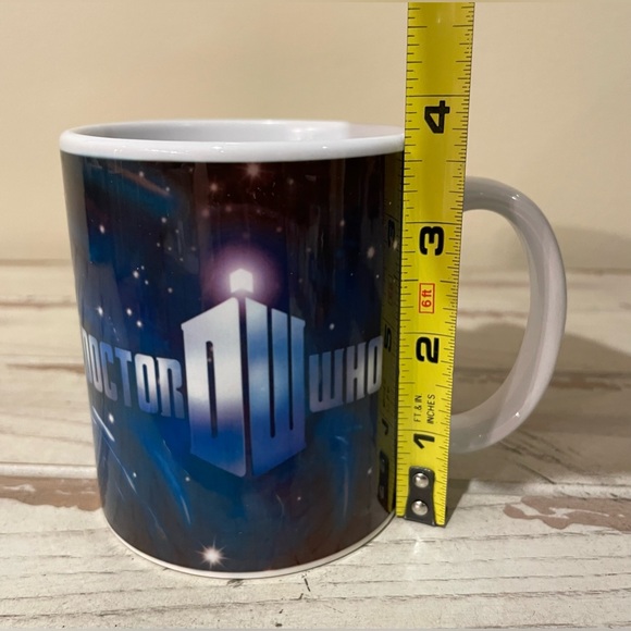 Doctor Who Eleventh Doctor Matt Smith Mug - Picture 6 of 7